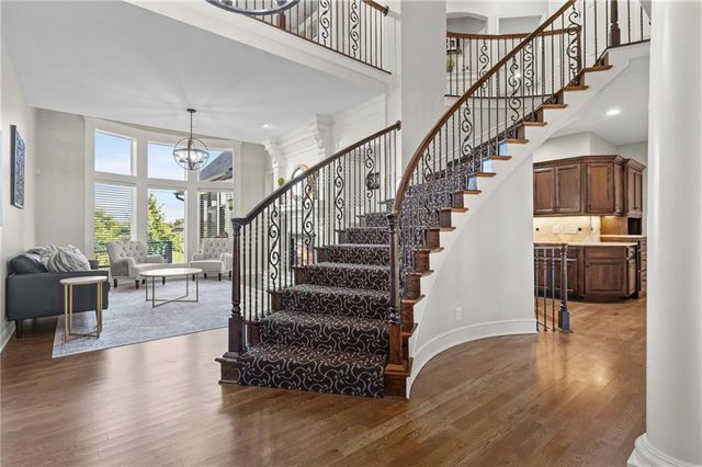 18101 Sunset Drive, Olathe, KS 66062