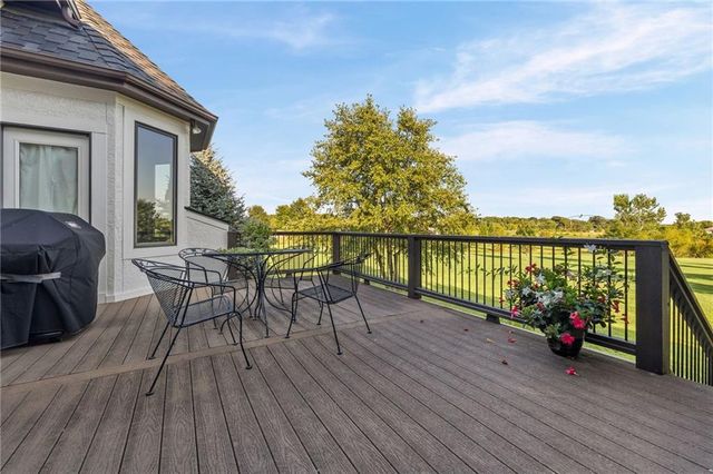 18101 Sunset Drive, Olathe, KS 66062