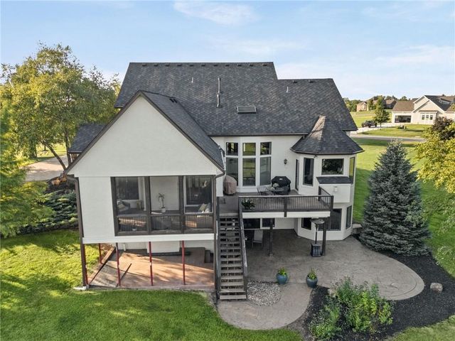 18101 Sunset Drive, Olathe, KS 66062