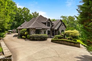 203 Georgian Lane, Sevierville, TN 37862