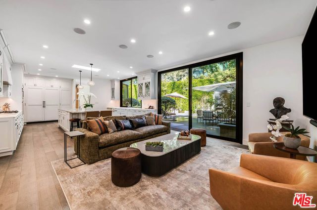 1114 Sutton Way, Beverly Hills, CA 90210