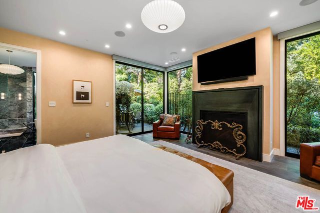 1114 Sutton Way, Beverly Hills, CA 90210