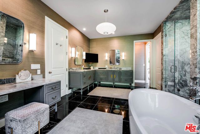 1114 Sutton Way, Beverly Hills, CA 90210