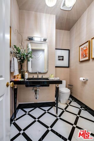 1114 Sutton Way, Beverly Hills, CA 90210