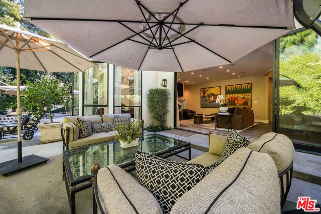 1114 Sutton Way, Beverly Hills, CA 90210