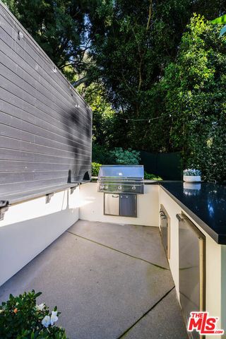 1114 Sutton Way, Beverly Hills, CA 90210