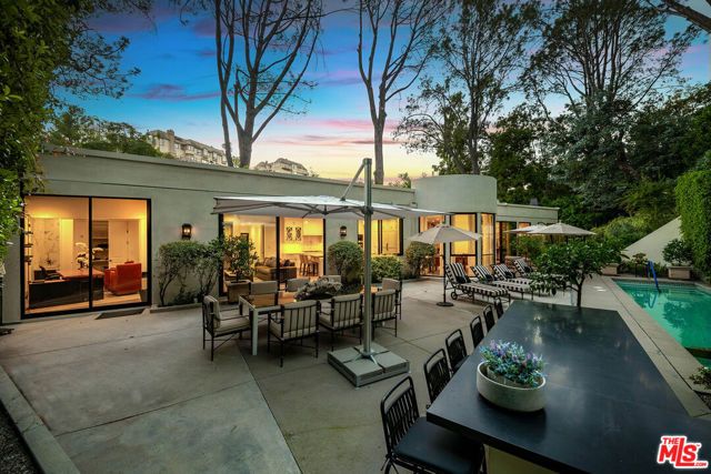 1114 Sutton Way, Beverly Hills, CA 90210