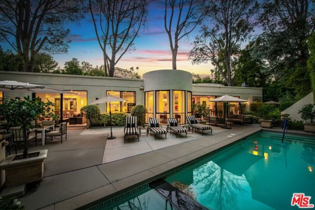 1114 Sutton Way, Beverly Hills, CA 90210