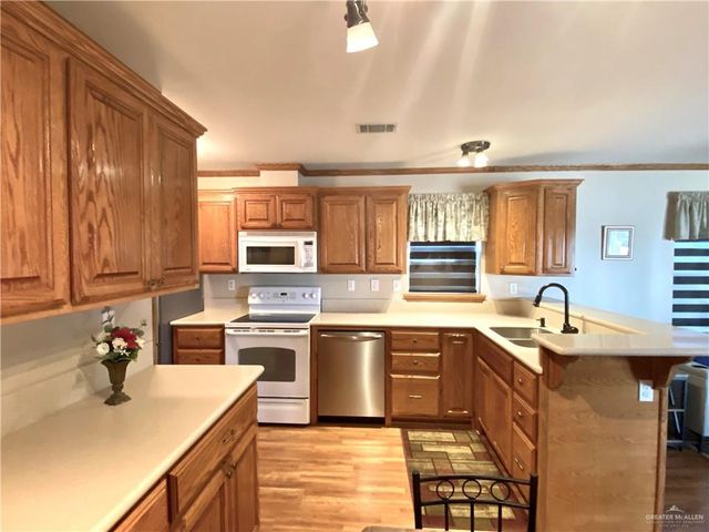 7405 Putter Drive, Mission, TX 78572