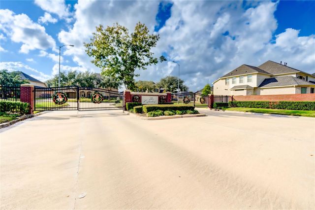 8107 Cranbrook Hollow Lane, Houston, TX 77095