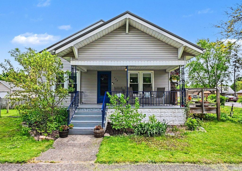 720 S 11th Street, Goshen, IN 46526