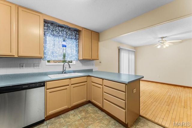 1005 Cool Valley Drive B, Belleville, IL 62220