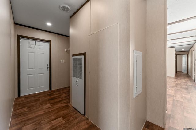 12499 Hebert Rd, Gonzales, LA 70737