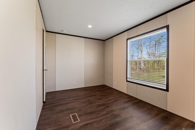 12499 Hebert Rd, Gonzales, LA 70737