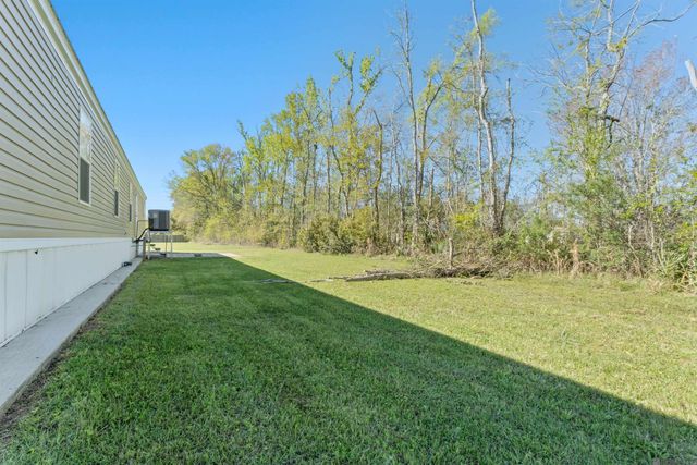 12499 Hebert Rd, Gonzales, LA 70737