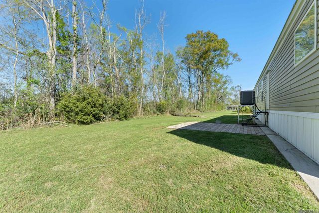 12499 Hebert Rd, Gonzales, LA 70737