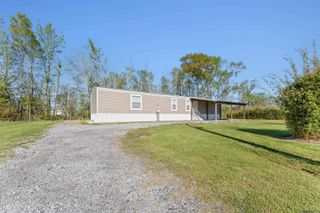 12499 Hebert Rd, Gonzales, LA 70737