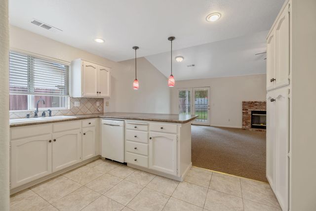 1482 Betty Street, Exeter, CA 93221