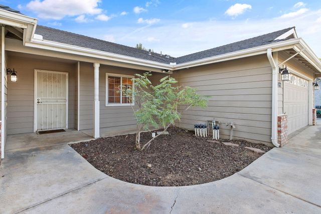 1482 Betty Street, Exeter, CA 93221