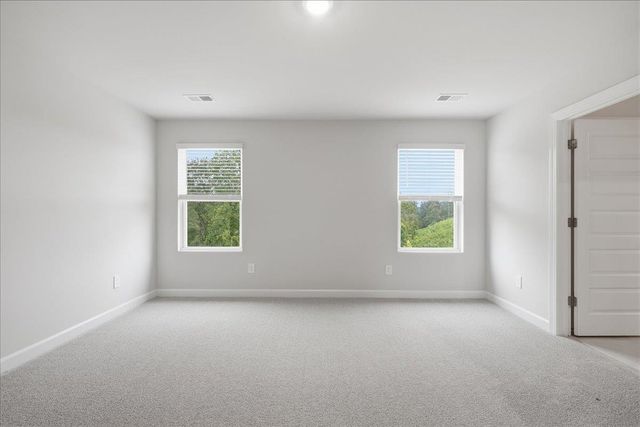 714 Cozy Bluff Road, Spartanburg, SC 29301