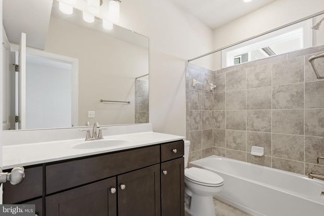 16136 COLUMBUS AVE, Rockville, MD 20855