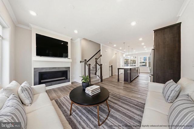 16136 COLUMBUS AVE, Rockville, MD 20855
