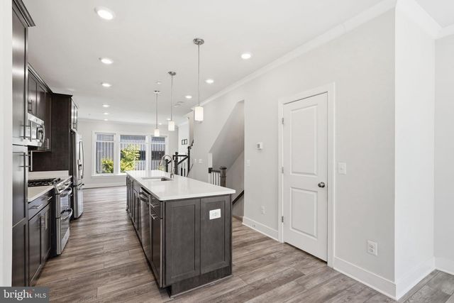 16136 COLUMBUS AVE, Rockville, MD 20855