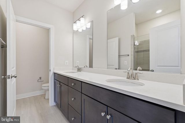 16136 COLUMBUS AVE, Rockville, MD 20855