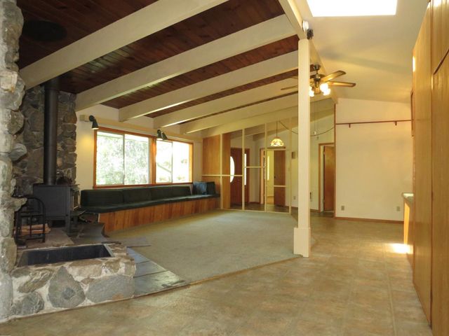 25160 Pineview Dr, Colfax, CA 95713
