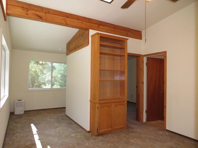 25160 Pineview Dr, Colfax, CA 95713