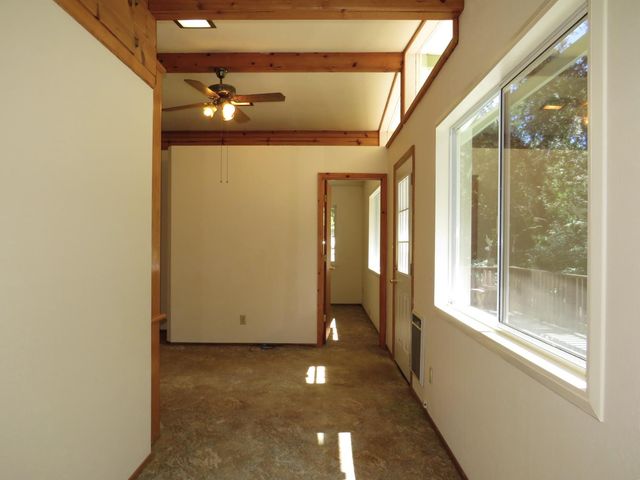 25160 Pineview Dr, Colfax, CA 95713