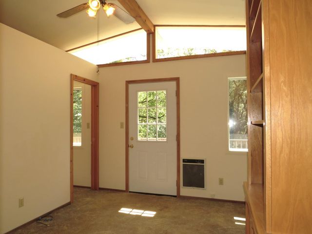 25160 Pineview Dr, Colfax, CA 95713