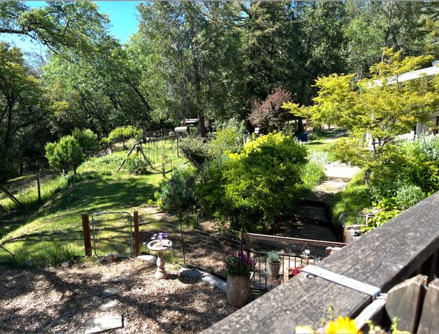 25160 Pineview Dr, Colfax, CA 95713