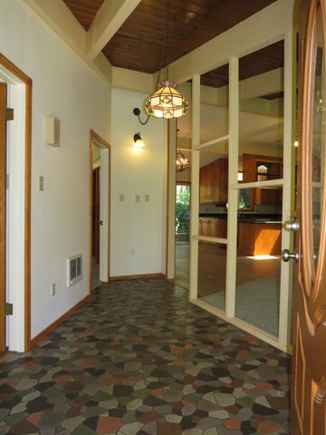 25160 Pineview Dr, Colfax, CA 95713
