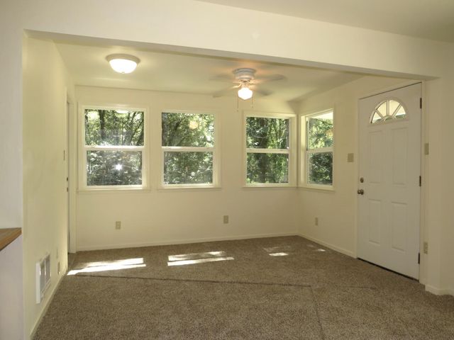 25160 Pineview Dr, Colfax, CA 95713