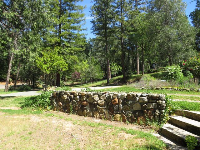 25160 Pineview Dr, Colfax, CA 95713