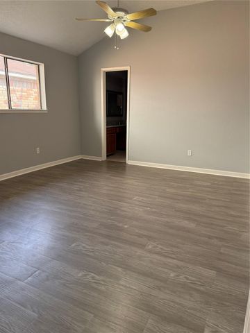 10727 Staghill Drive, Houston, TX 77064