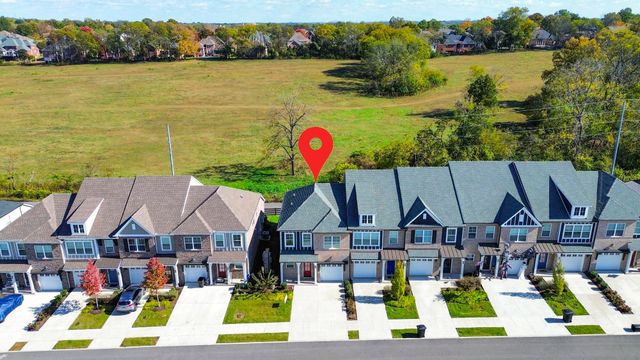 127 Dameron Dr, Hendersonville, TN 37075