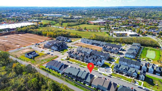 127 Dameron Dr, Hendersonville, TN 37075