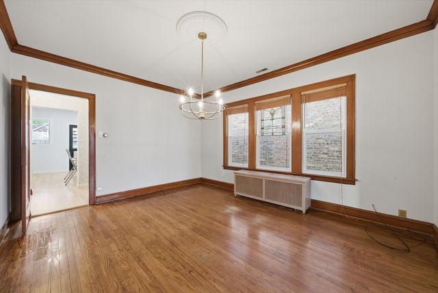 5411 W Byron Street, Chicago, IL 60641