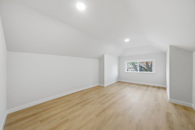 5411 W Byron Street, Chicago, IL 60641