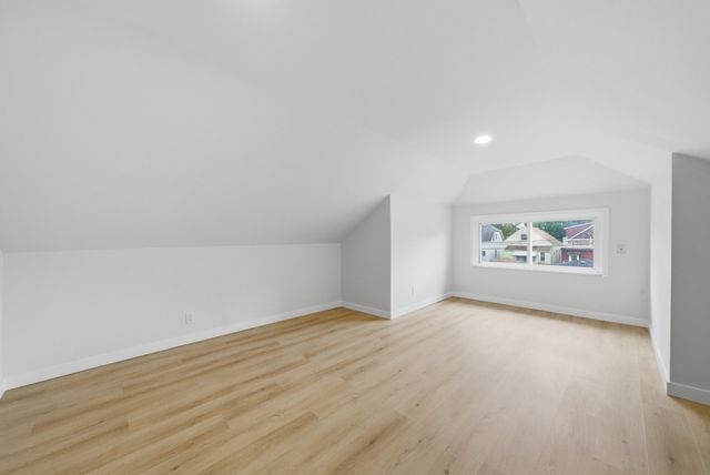 5411 W Byron Street, Chicago, IL 60641