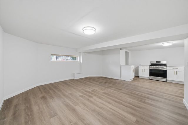 5411 W Byron Street, Chicago, IL 60641