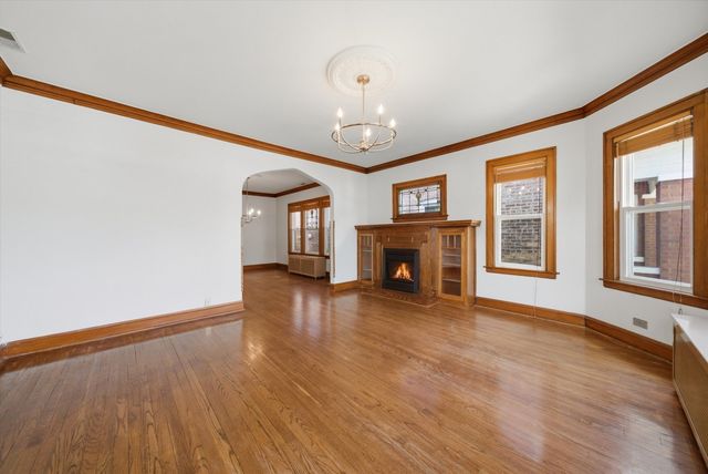 5411 W Byron Street, Chicago, IL 60641