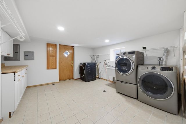 5411 W Byron Street, Chicago, IL 60641