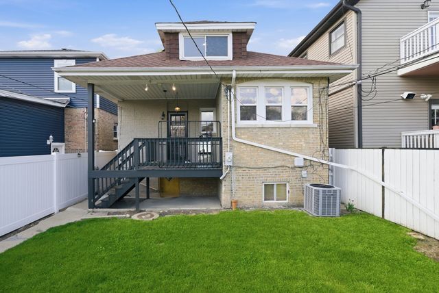 5411 W Byron Street, Chicago, IL 60641