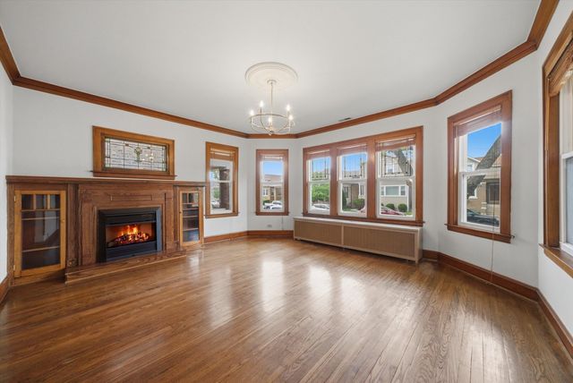 5411 W Byron Street, Chicago, IL 60641