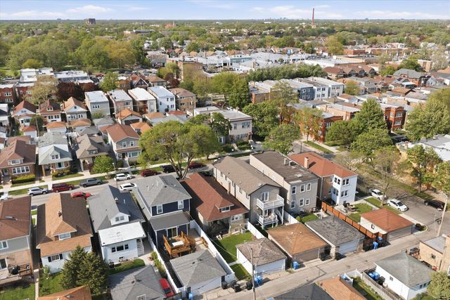5411 W Byron Street, Chicago, IL 60641