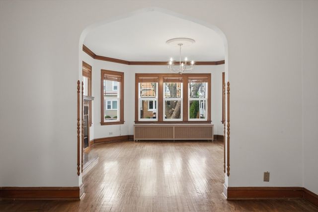 5411 W Byron Street, Chicago, IL 60641