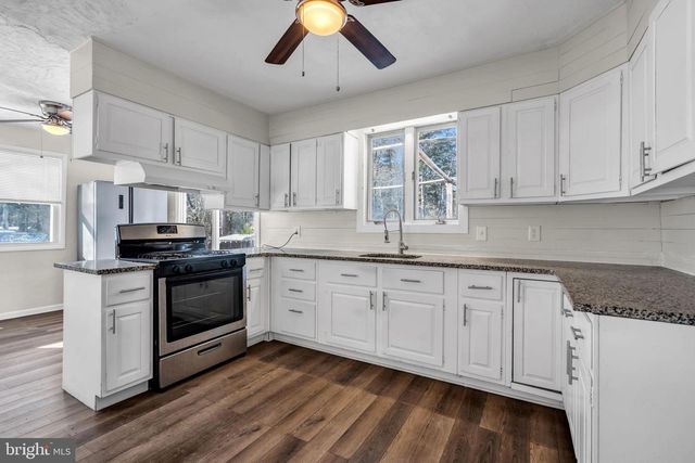 124 VANCE ST, Browns Mills, NJ 08015
